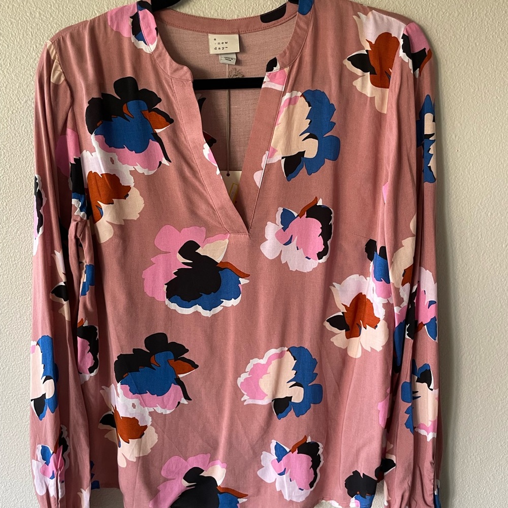 New with tags blouse